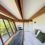 Iconic Gesner Boat House Wview Of Hollywood Sign